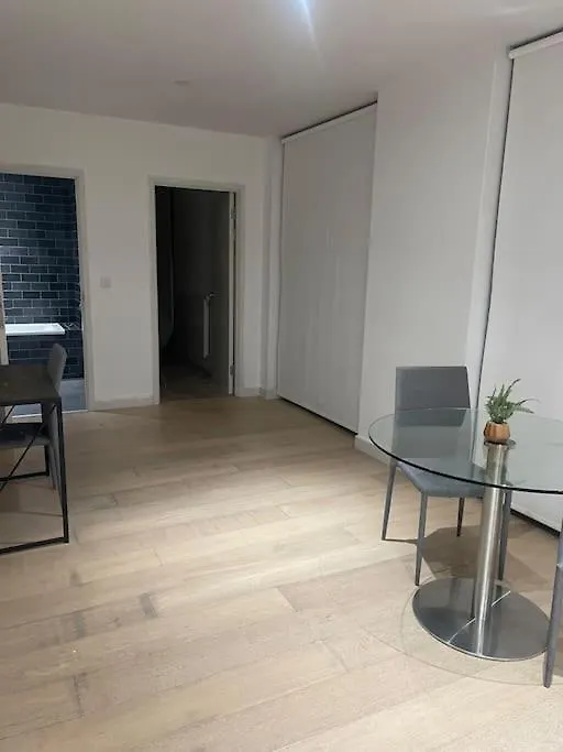 Stunning 2 Bedroom Apartment Λονδίνο Ηνωμένο Βασίλειο