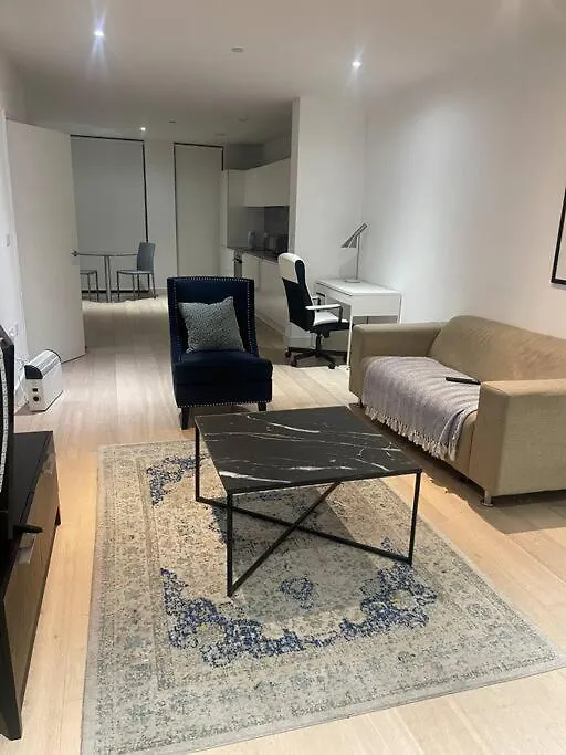 Stunning 2 Bedroom Apartment London